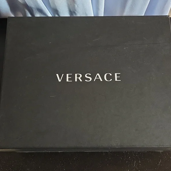 Versace Black and Gold Slides Unisex Full Inclusion - Picture 8 of 8